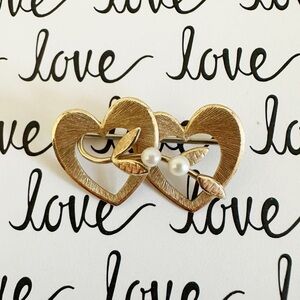 💌 Vintage Signed Krementz Double Heart Pin